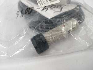 OMRON E3F2-7B4 5M Photoelectric switch 10 - 30VDC