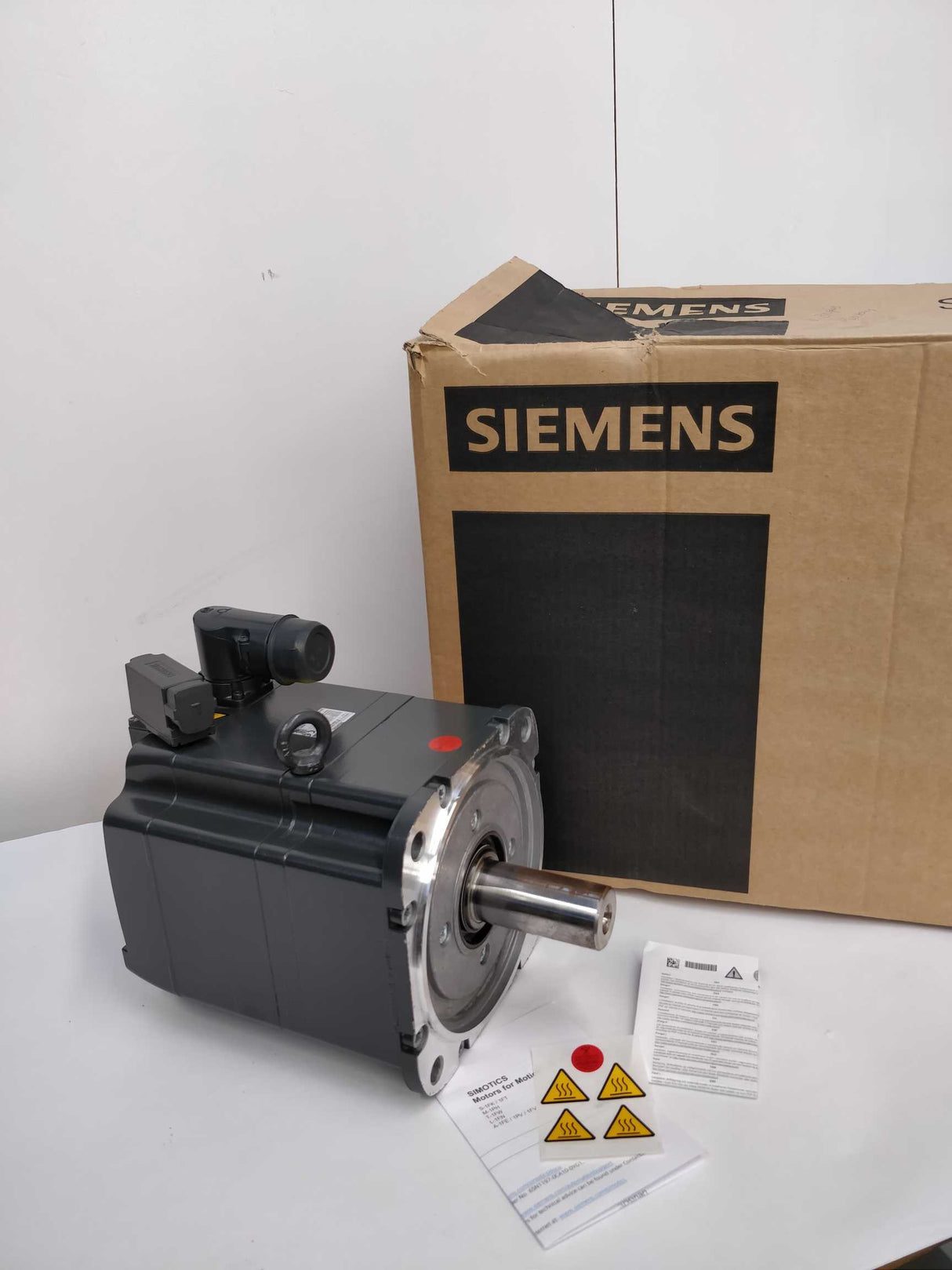 Siemens 1FK7101-2AF71-1UH2 Synchronous motor