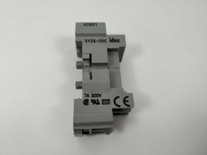 Idec SY2S-05C Socket DIN Mount Fingersafe 25 Pcs.